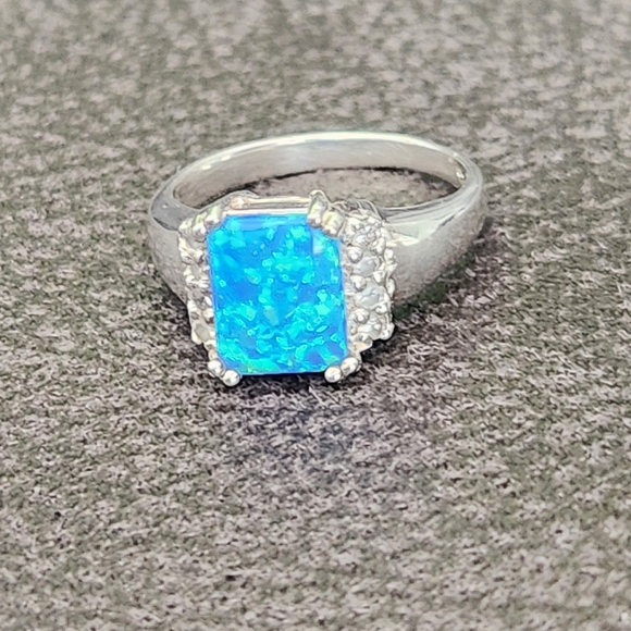 Elegant Blue Opal Sterling Silver Ring - Picture 6 of 12